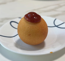 Load image into Gallery viewer, Buñuelo Guava - Buñuelo Guayaba
